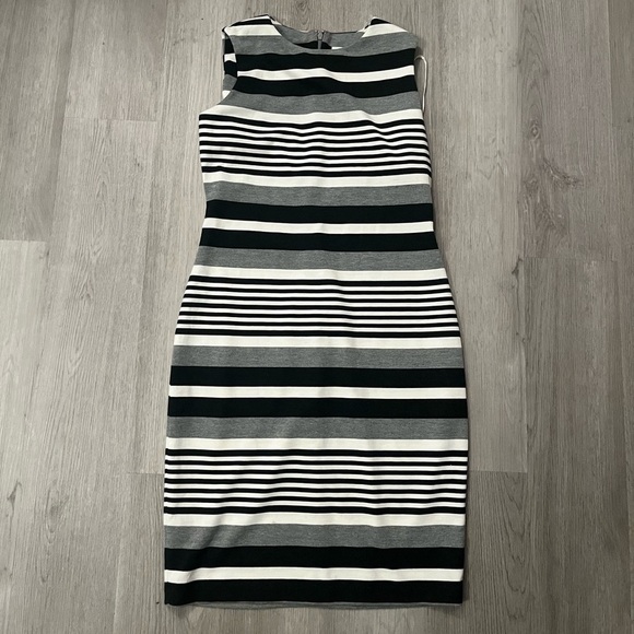 Calvin Klein Dresses & Skirts - NWT Calvin Klein Black White Gray Sleeveless Striped Shift Sheath Dress